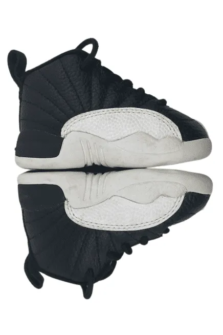 Air Jordan unisex kids black and white high top sneakers size 4C