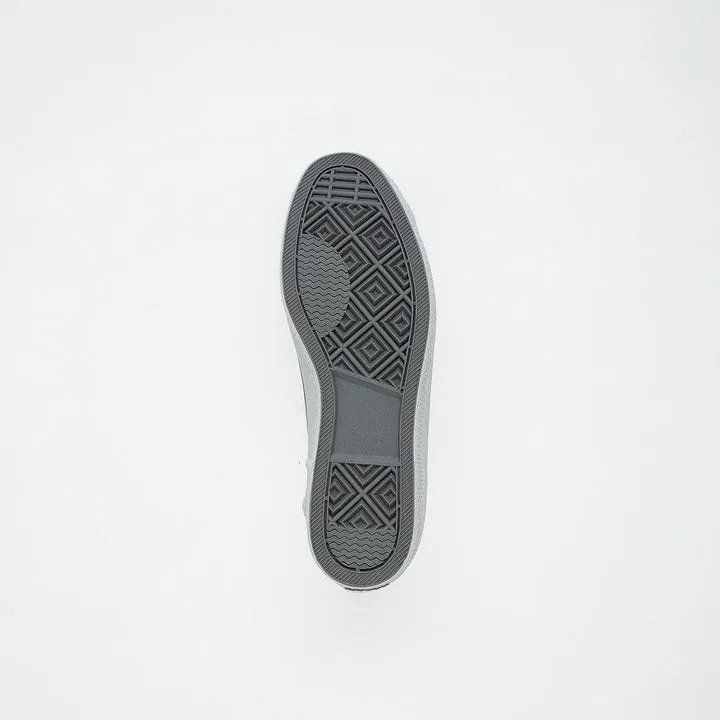 GD00211 SNEAKERS