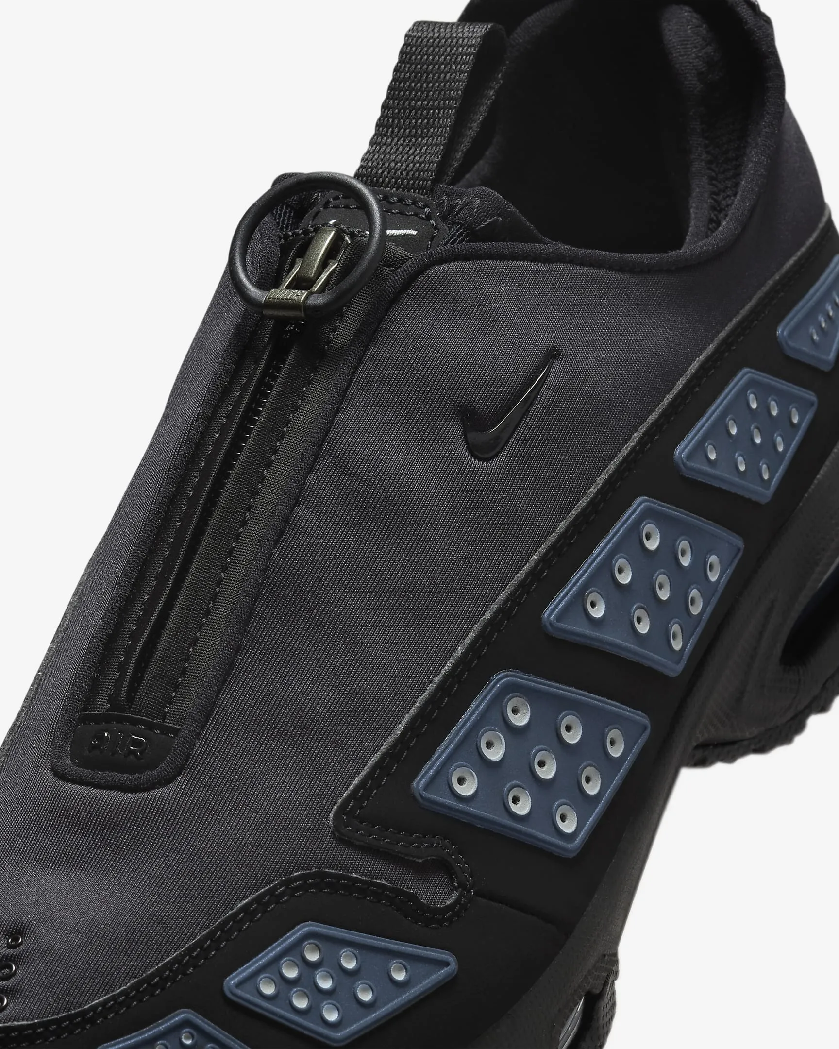 Nike Air Max SNDR Black sneaker