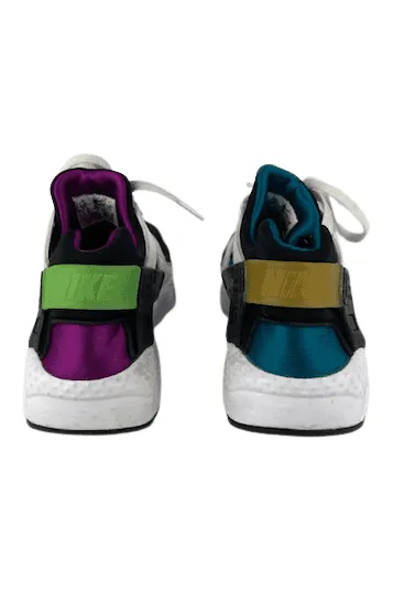 Nike girls multicolor sneakers size 5.5Y