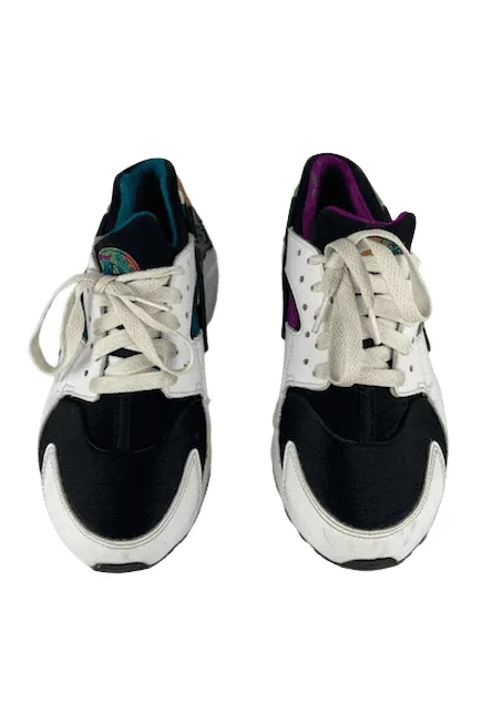 Nike girls multicolor sneakers size 5.5Y