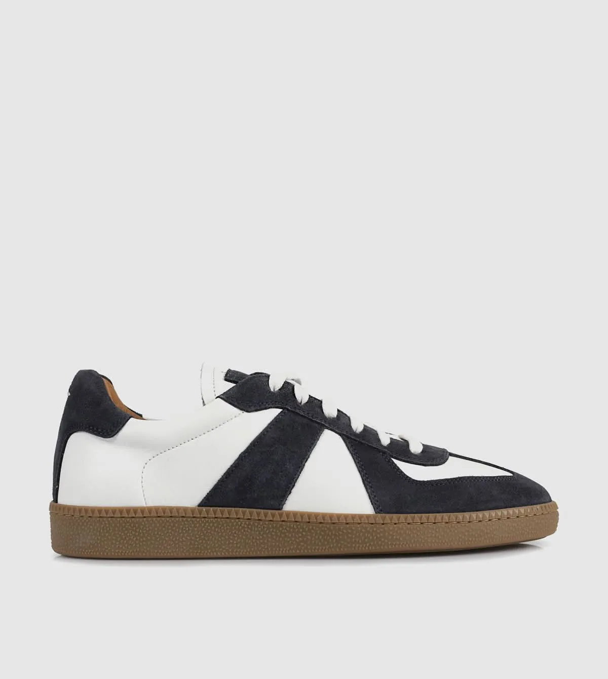 Sean Low Top Sneakers by Brando